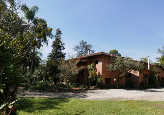 Casa de condomínio à venda em Praia Azul por R$2.400.000
