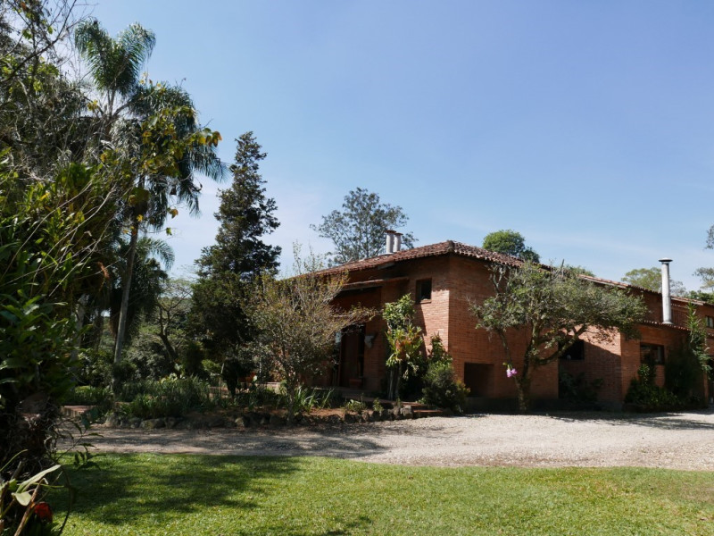 Casa de condomínio à venda Praia Azul com 634m² e 4 quartos por R$ 2.400.000 - jardim-2.jpg