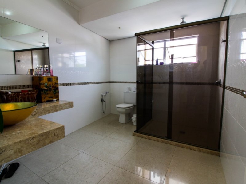 Casa à venda Teresópolis com 300m² e 3 quartos por R$ 1.190.000 - 1355918997-photo-2019-04-16-17-30-17.jpg