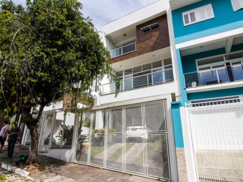 Casa à venda Teresópolis com 300m² e 3 quartos por R$ 1.190.000 - 1528974734-photo-2019-04-16-17-30-18.jpg