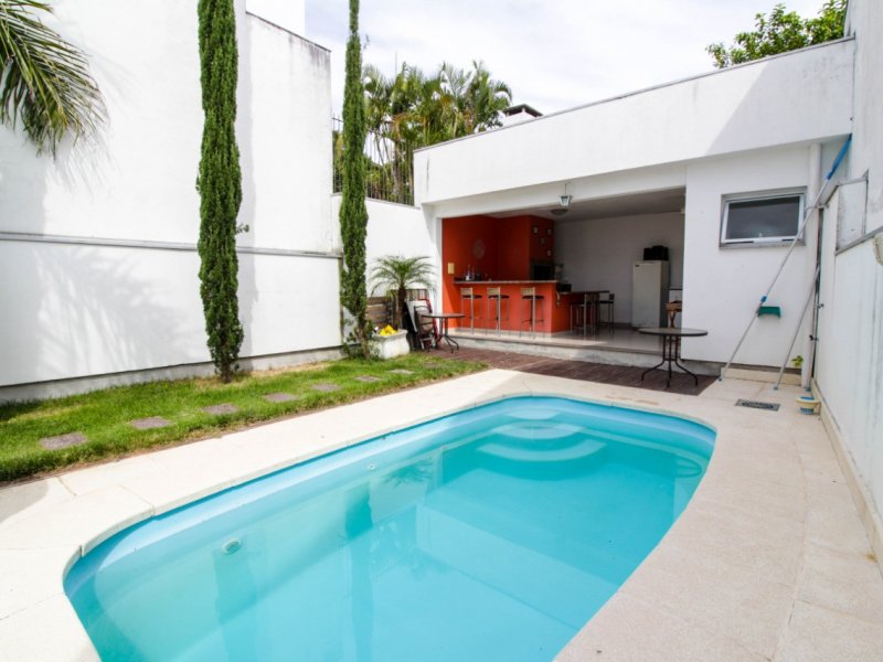 Casa à venda Teresópolis com 300m² e 3 quartos por R$ 1.190.000 - 1732677202-photo-2019-04-16-17-30-14.jpg