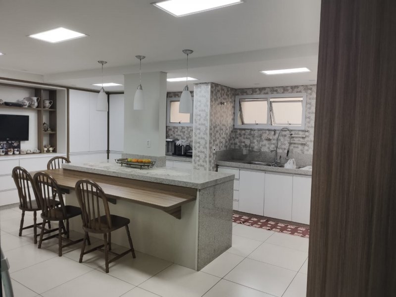 Apartamento à venda Centro com 330m² e 4 quartos por R$ 1.900.000 - 1556772395-430185eb-25e7-4a0c-a254-60604d34eb5a.jpeg