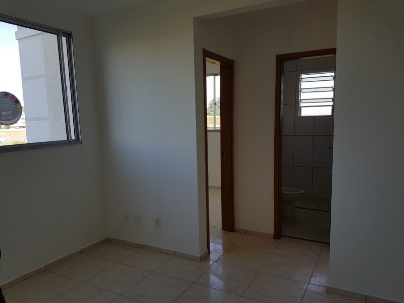 Apartamento à venda Rubem Berta com 60m² e 2 quartos por R$ 159.900 - 685693959-img-20180305-wa0002.jpg