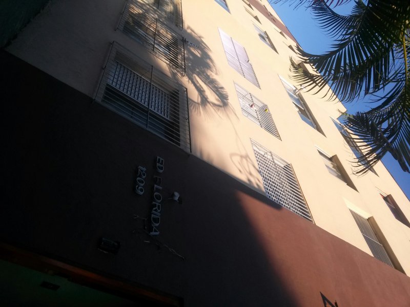 Apartamento à venda Vila Santa Luzia com 36m² e 1 quarto por R$ 165.000 - 1030477088-predio-2.jpg