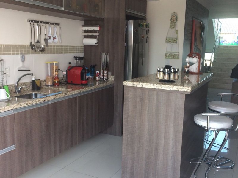 Casa de condomínio à venda Alto Petrópolis com 210m² e 3 quartos por R$ 590.000 - 2141977126-cozinha.jpeg