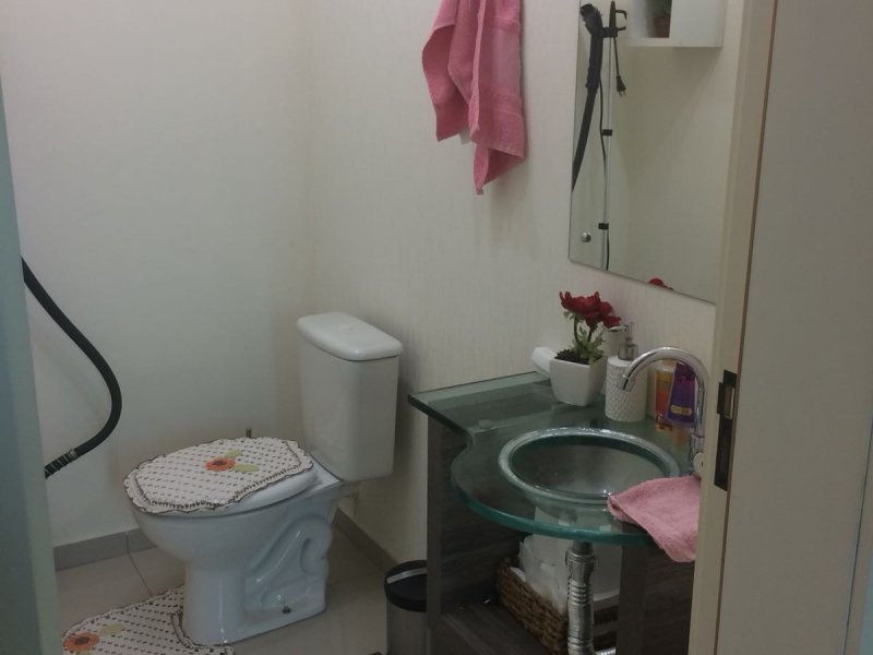 Casa de condomínio à venda Alto Petrópolis com 210m² e 3 quartos por R$ 590.000 - 547907315-lavabo-sala.jpeg