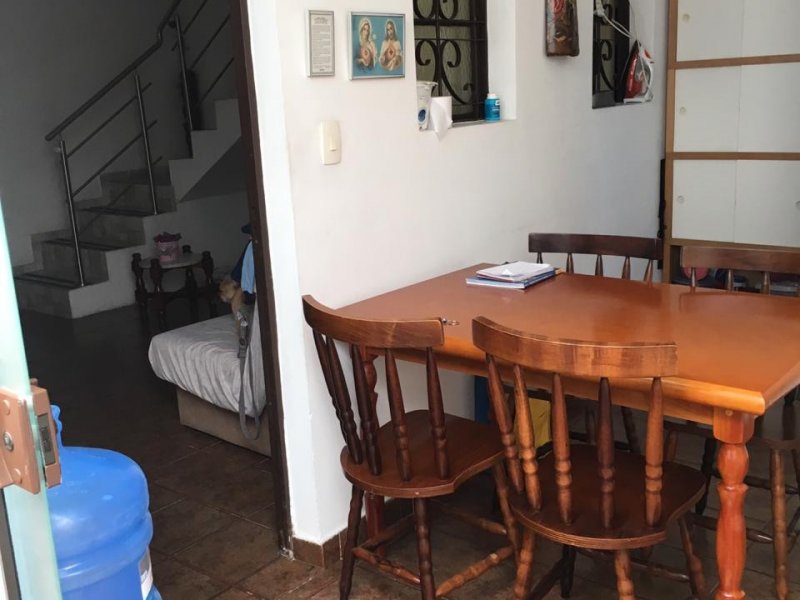 Casa à venda Jardim Nazaret com 267m² e 5 quartos por R$ 600.000 - 1422599391-d667957a-3bbc-4ad8-b909-29708b0ddc14.jpg