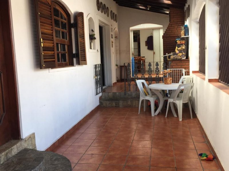 Casa à venda Jardim Nazaret com 267m² e 5 quartos por R$ 600.000 - 1801877879-7c8c1ee8-4cef-4e2b-ae8e-15d67e042274.jpg