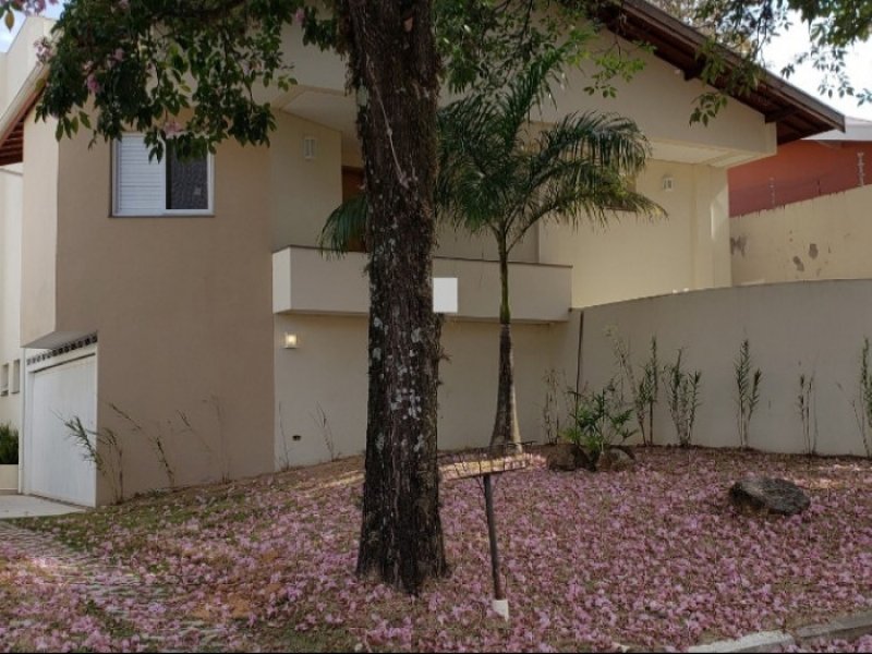 Casa de condomínio à venda Bairro das Palmeiras com 529m² e 3 quartos por R$ 1.590.000 - 1234430032-586aa88f-0393-4ee2-a567-31443ef090c9.jpeg