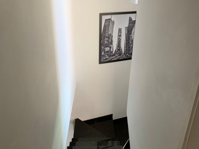 Casa de condomínio à venda Guaíra com 125m² e 3 quartos por R$ 435.000 - 1483527651-escada-01.jpeg