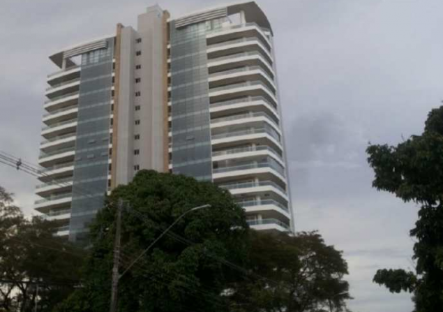 imóvel com 538m²