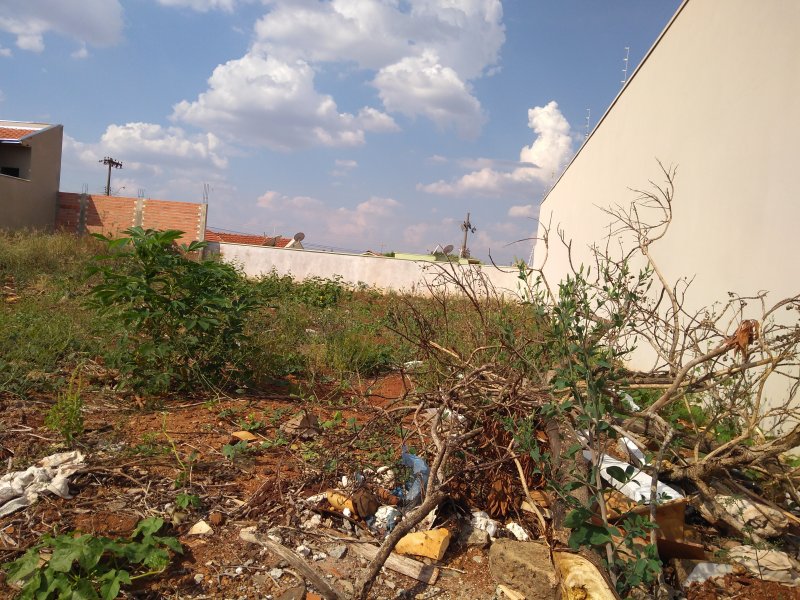 Terreno à venda Centro com 251m² e  quartos por R$ 110 - 1898484330-img-20191017-151641.jpg