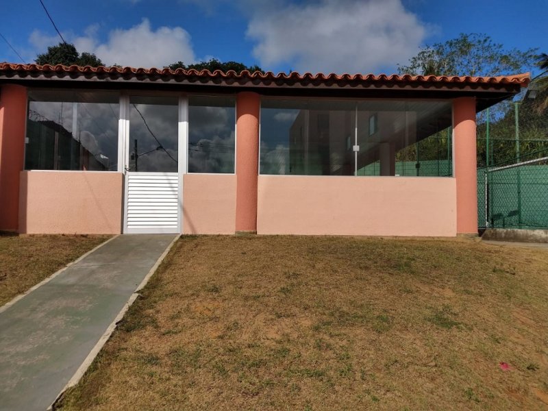 Apartamento à venda Jardim Ipitanga com 48m² e 2 quartos por R$ 95.000 - 1592023957-img-20190715-wa0005.jpg