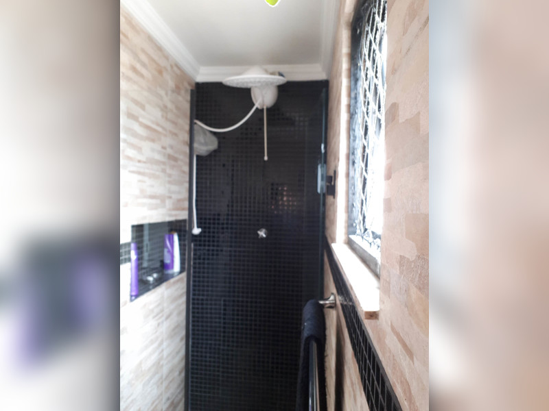 Apartamento à venda Vila Mariana com 35m² e 1 quarto por R$ 420.000 - banheiro-2.jpg