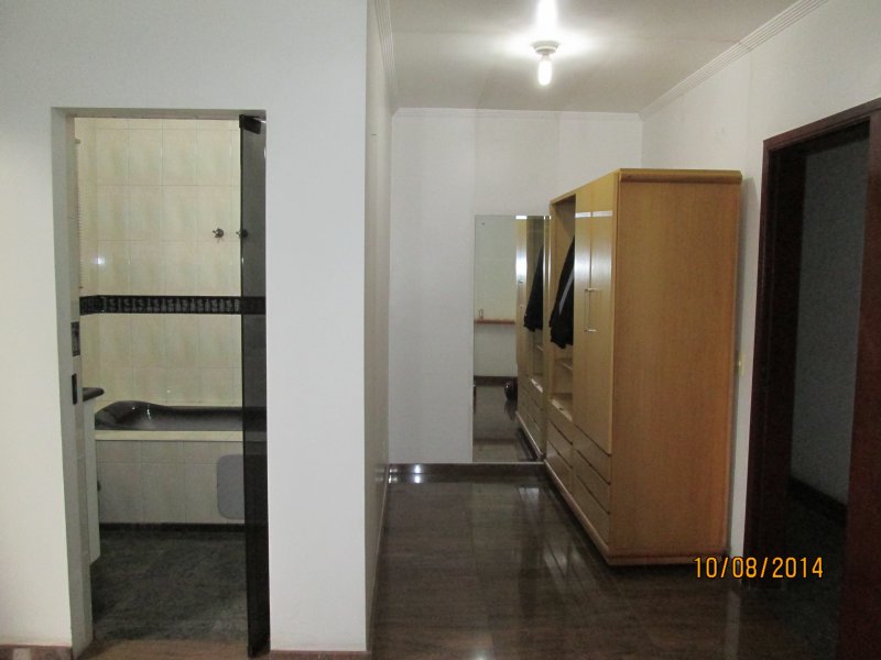 Casa à venda Jardim Nossa Senhora do Carmo com 472m² e 5 quartos por R$ 950.000 - 31970324-img-0062.JPG