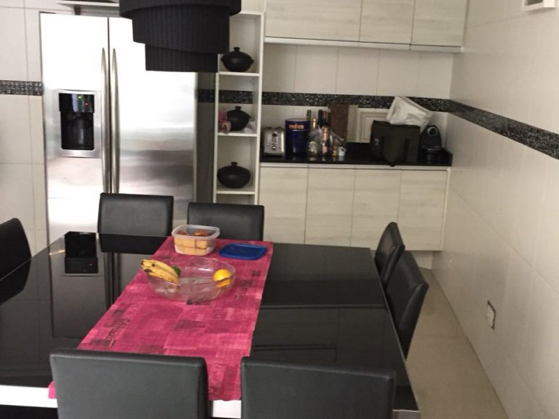 Casa à venda Jardim das Acácias com 170m² e 3 quartos por R$ 1.250.000 - 1869467829-26a0d456-7872-4d37-b1b3-684b07cfb432.jpeg