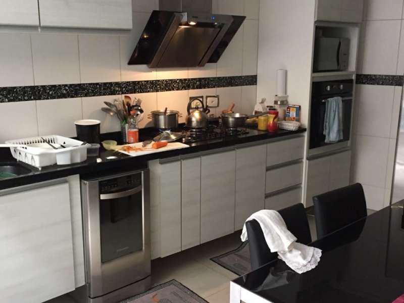 Casa à venda Jardim das Acácias com 170m² e 3 quartos por R$ 1.250.000 - 2069335956-4a6d88d3-8b49-4d2b-9380-d4648ee04b06.jpeg