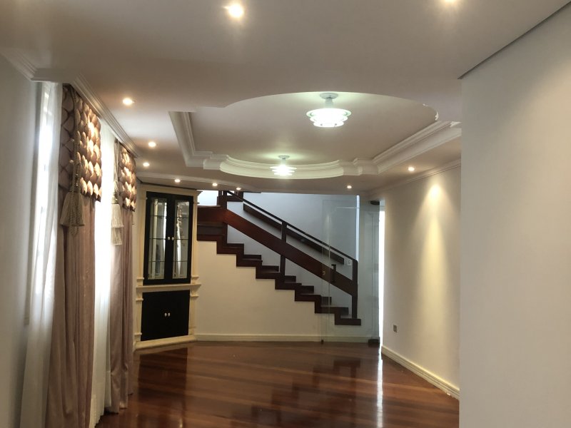 imóvel com 605m² - Jardim das Américas - Curitiba