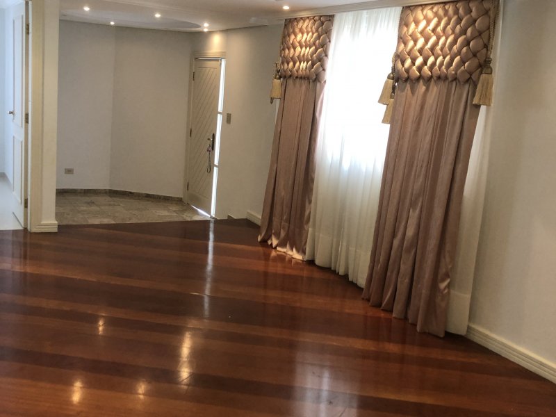 imóvel com 605m² - Jardim das Américas - Curitiba