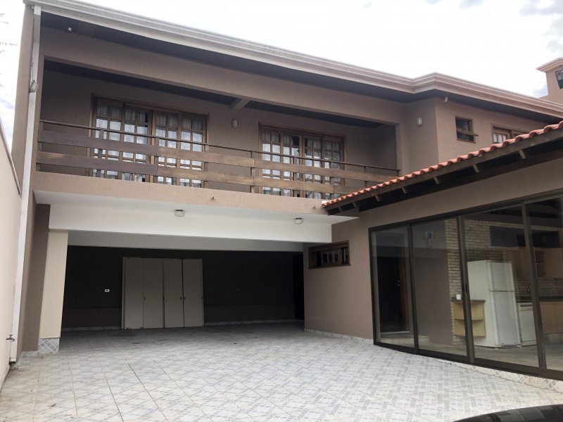 imóvel com 605m² - Jardim das Américas - Curitiba