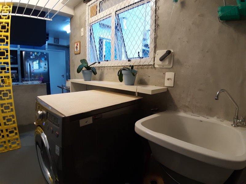 Apartamento à venda Bom Retiro com 97m² e 3 quartos por R$ 850.000 - 1177287892-areaserv4.jpg
