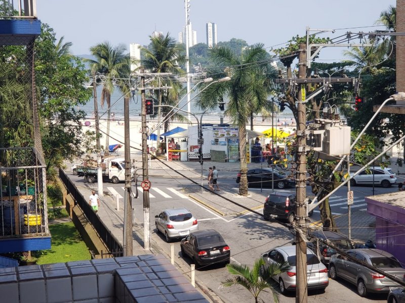 Apartamento à venda Centro com 68m² e 2 quartos por R$ 290.000 - 1364251393-sacada1.jpg