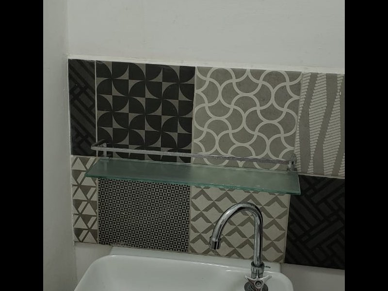 Apartamento à venda Centro com 68m² e 2 quartos por R$ 290.000 - 719051787-banheirinho.jpeg