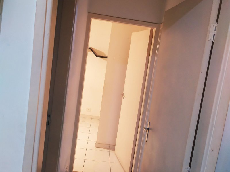 Apartamento à venda Higienópolis com 70m² e 2 quartos por R$ 530.000 - 1240394457-foto-corredor-2.jpg