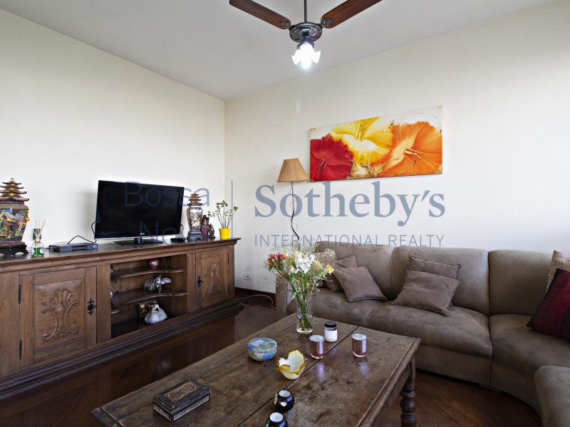 Apartamento à venda Vila Morumbi com 297m² e 4 quartos por R$ 1.800.000 - 156247333-sala-tv-camillo-nader.jpg