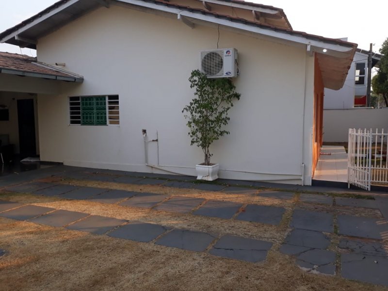 Casa à venda Centro com 430m² e 5 quartos por R$ 550.000 - 160598990-whatsapp-image-2019-10-30-at-14.jpeg
