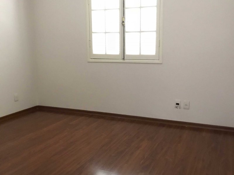 Casa à venda Vila Lageado com 180m² e 3 quartos por R$ 850.000 - 224067589-casa-jaguare-quarto3.jpg