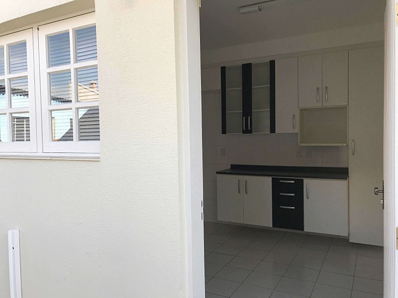 Casa à venda Vila Lageado com 180m² e 3 quartos por R$ 850.000 - 702347915-casa-jaguare-cozinha.jpg