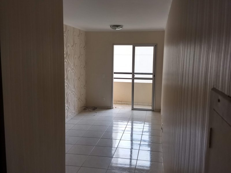 Apartamento à venda Vila Galvão com 64m² e 2 quartos por R$ 235.000 - 1840232712-img-20180929-113040612-hdr.jpg