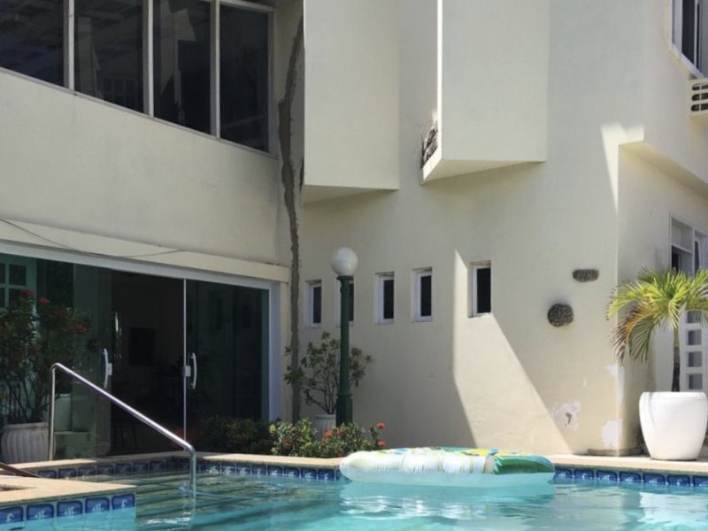 Casa para alugar Jaguaribe com 1160m² e 5 quartos por R$ 7.000 - 1666815426-6de2b2aa-a2dc-4b61-bc80-8cf249653580.jpeg