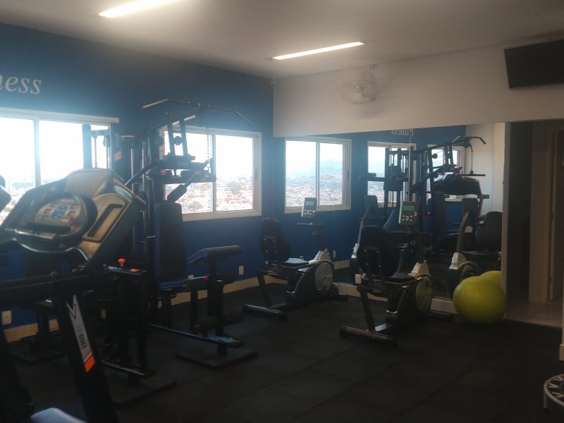 Apartamento à venda Km 18 com 53m² e 2 quartos por R$ 370.000 - 1585679148-academia1.jpg