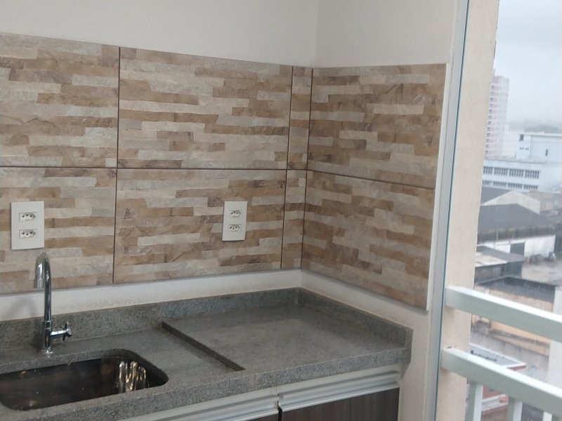 Apartamento à venda Km 18 com 53m² e 2 quartos por R$ 370.000 - 1830588679-varanda2.jpg