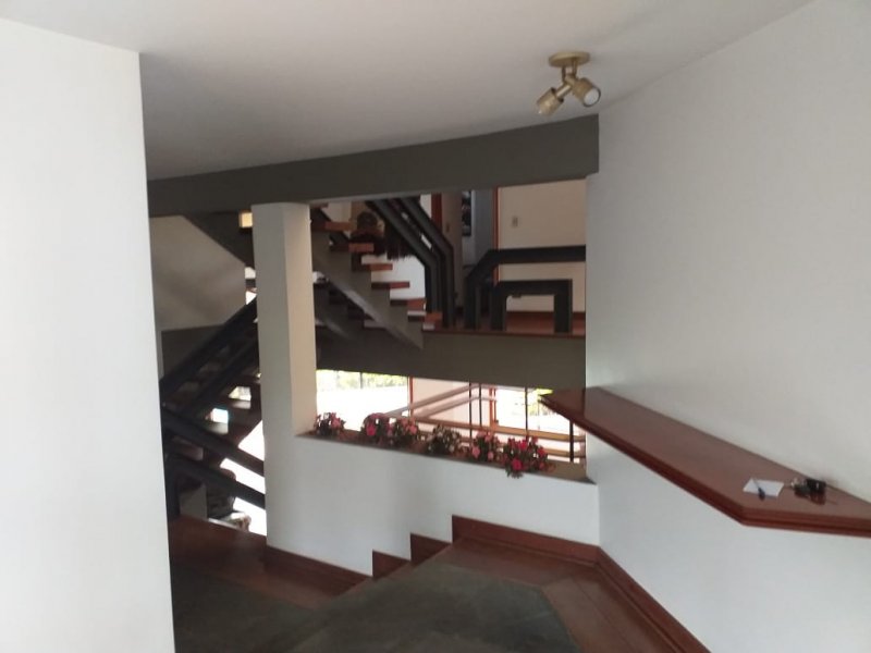 Casa à venda Vila Gardenia com 832m² e 5 quartos por R$ 4.900.000 - 1136914557-img-20191021-wa0090.jpg