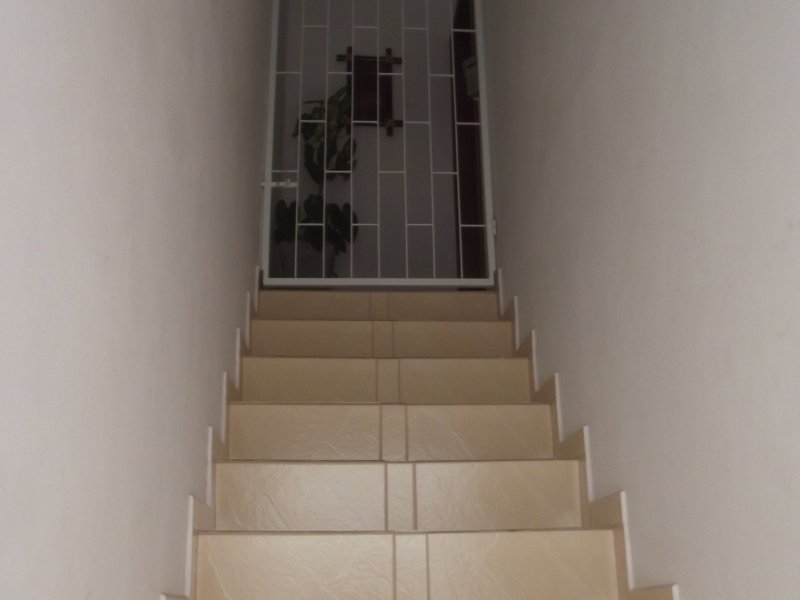 Apartamento à venda Ingleses Norte com 68m² e 2 quartos por R$ 149.990 - 1938000358-acesso-escada.JPG