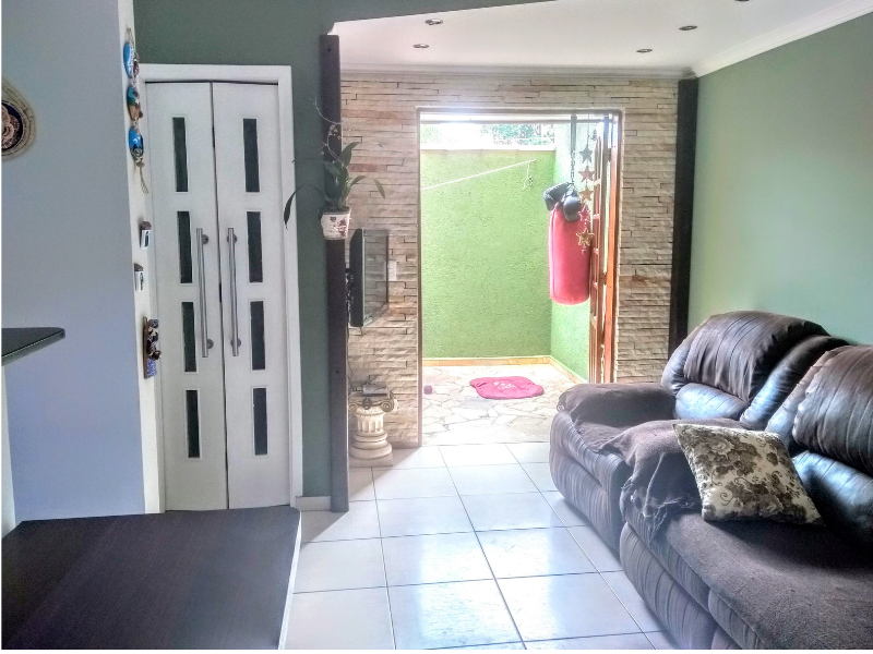Casa de condomínio à venda Jardim Barbacena com 65m² e 2 quartos por R$ 330.000 - 217575595-sala-com-integracao-fundos.png