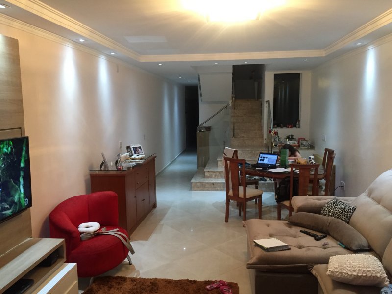 Casa à venda Alto da Boa Vista com 201m² e 3 quartos por R$ 790.000 - 10998767-casa-sala-1.jpg