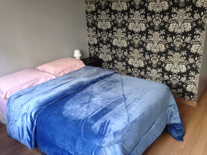 Casa à venda Camaquã com 1254m² e 4 quartos por R$ 2.500.000 - 1235430678-quarto-casal-boudoir-casadasframboesas-airbnb-booking-onde-se-hospedar-portoalegre-zonasul-barrashoppingsul-6.JPG