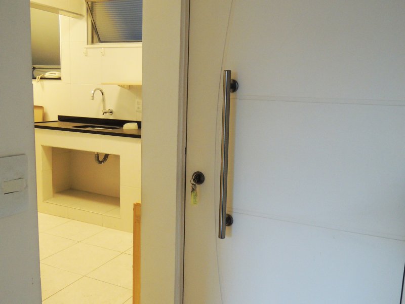 Apartamento à venda Botafogo com 72m² e 2 quartos por R$ 580.000 - 1306534691-porta2.jpg