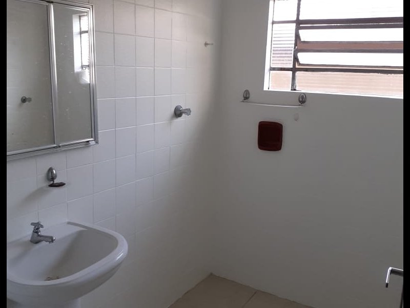 Casa à venda Perdizes com 196m² e 4 quartos por R$ 900.000 - 1497106522-banheiro-chuveiro.jpg