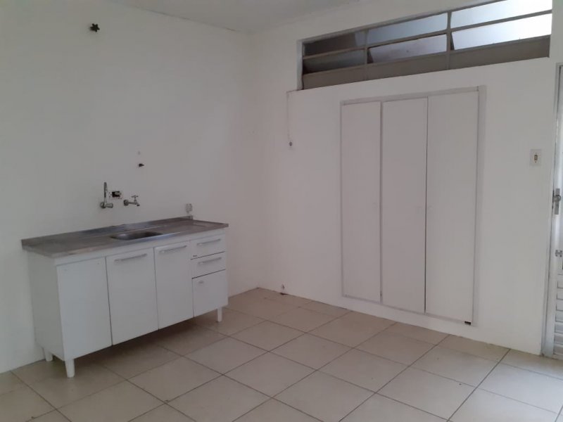 Casa à venda Perdizes com 196m² e 4 quartos por R$ 900.000 - 1784206738-pia-e-armario-2.jpg