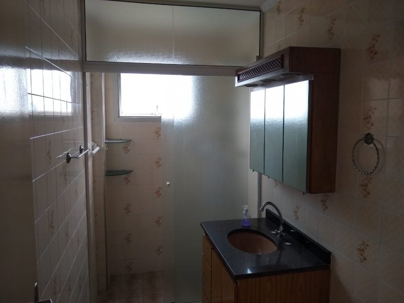 Apartamento à venda Rudge Ramos com 63m² e 2 quartos por R$ 260.000 - 1302309324-banheiro-2.jpeg