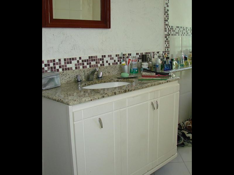 Casa à venda Itaipu com 300m² e 3 quartos por R$ 985.000 - 952089445-banh.JPG
