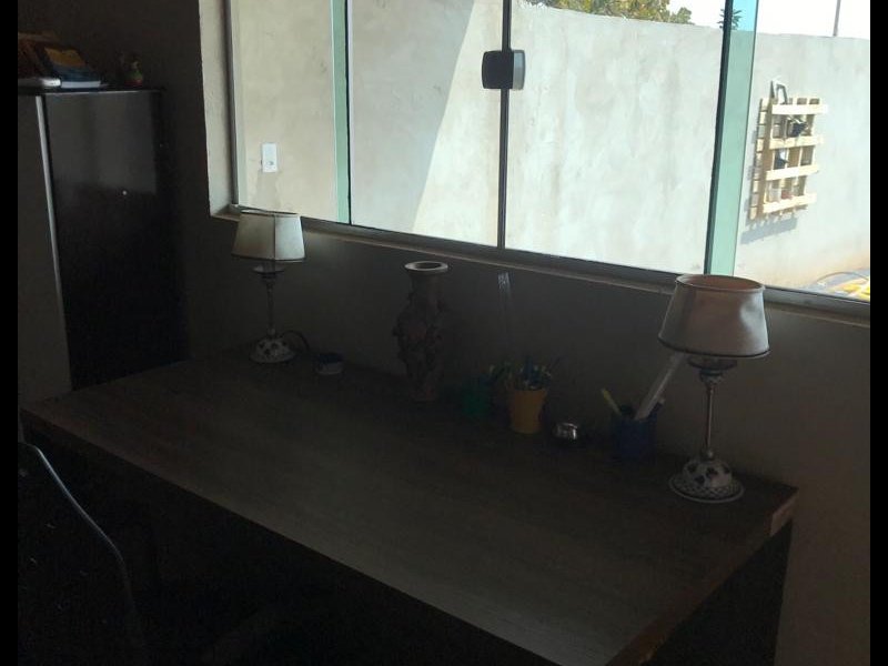 Apartamento à venda St. Lagoa Quente com 70m² e 1 quarto por R$ 59.900 - 1354687912-escrivaninha.jpg