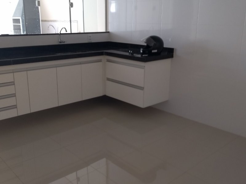 Casa à venda Jardim Ohara com 158m² e 3 quartos por R$ 380.000 - 2133114400-img-20190111-165429085.jpg