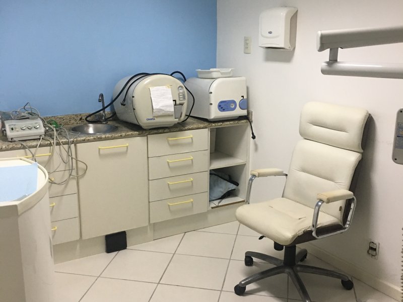 Comercial para alugar Jardim Vinte e Cinco de Agosto com 35m² e  quartos por R$ 1.500 - 2036300855-img-4886.jpg