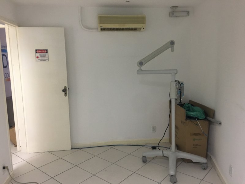 Comercial para alugar Jardim Vinte e Cinco de Agosto com 35m² e  quartos por R$ 1.500 - 857221331-img-4884.jpg